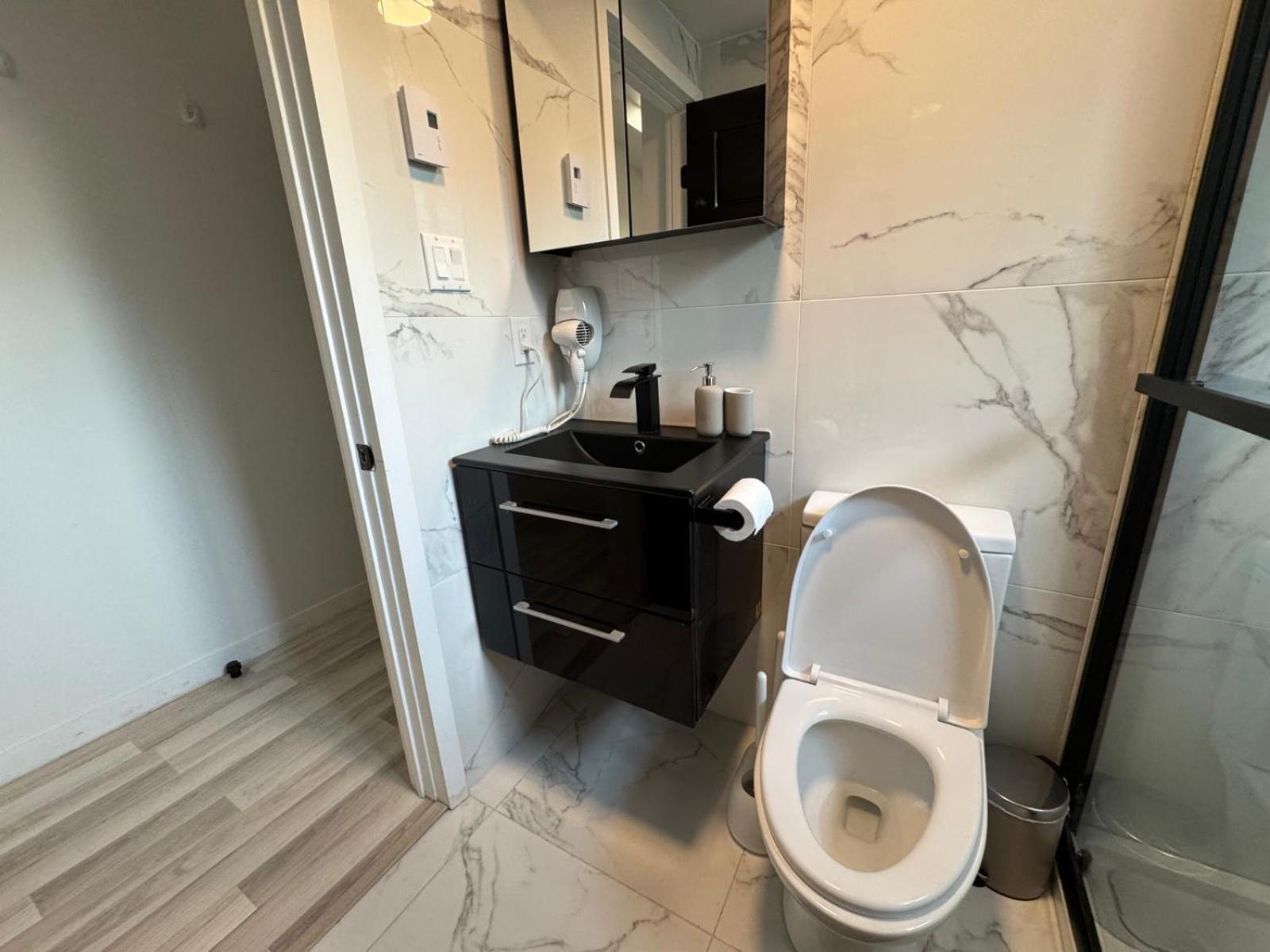 Ndg Dreams! New & Modern 3Br Easy City Life Montreal Exterior foto